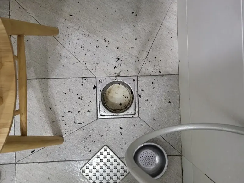 부산 남구 대연동 원룸 욕실 배수구 머리카락 막힘